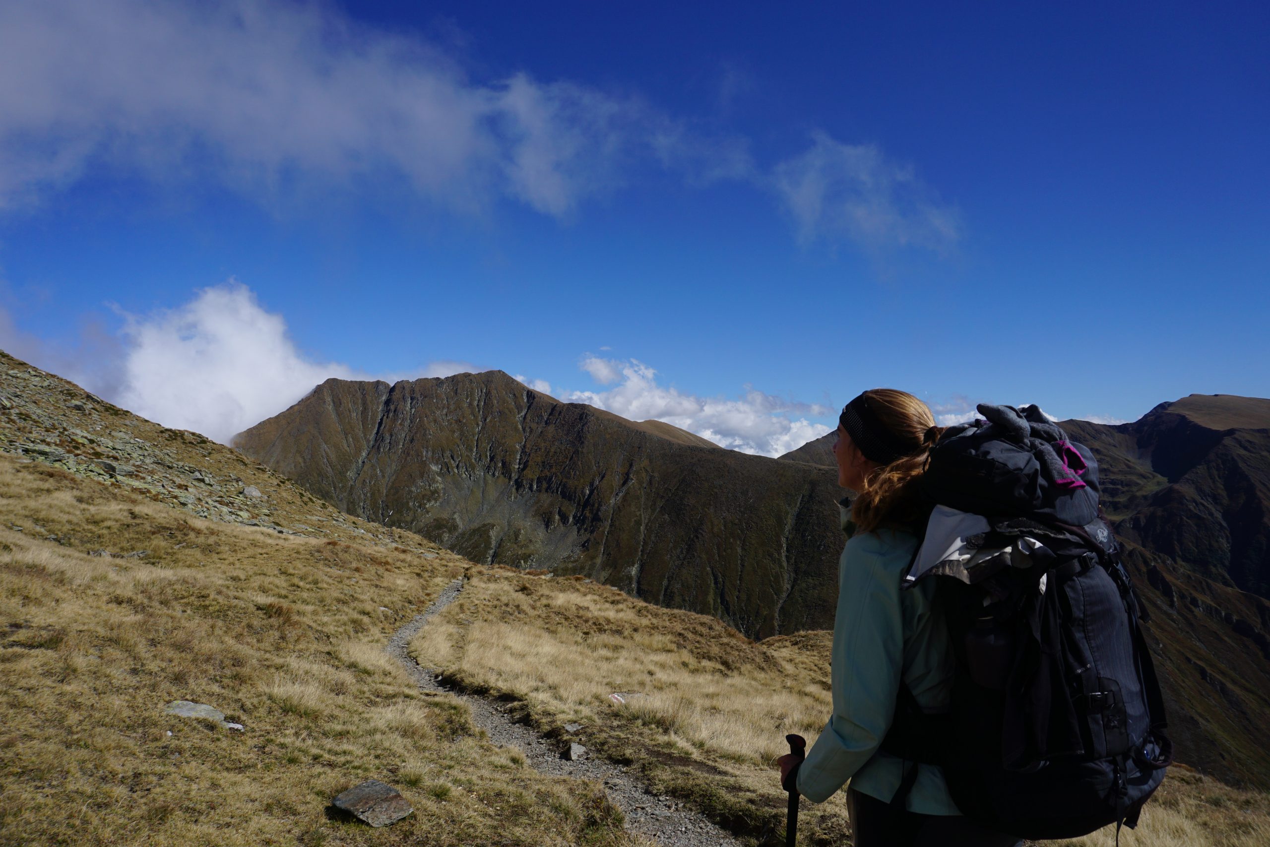 Janneke Klop in the Fagaras Mountains, facing Vistea Mare and Moldoveanu Peaks